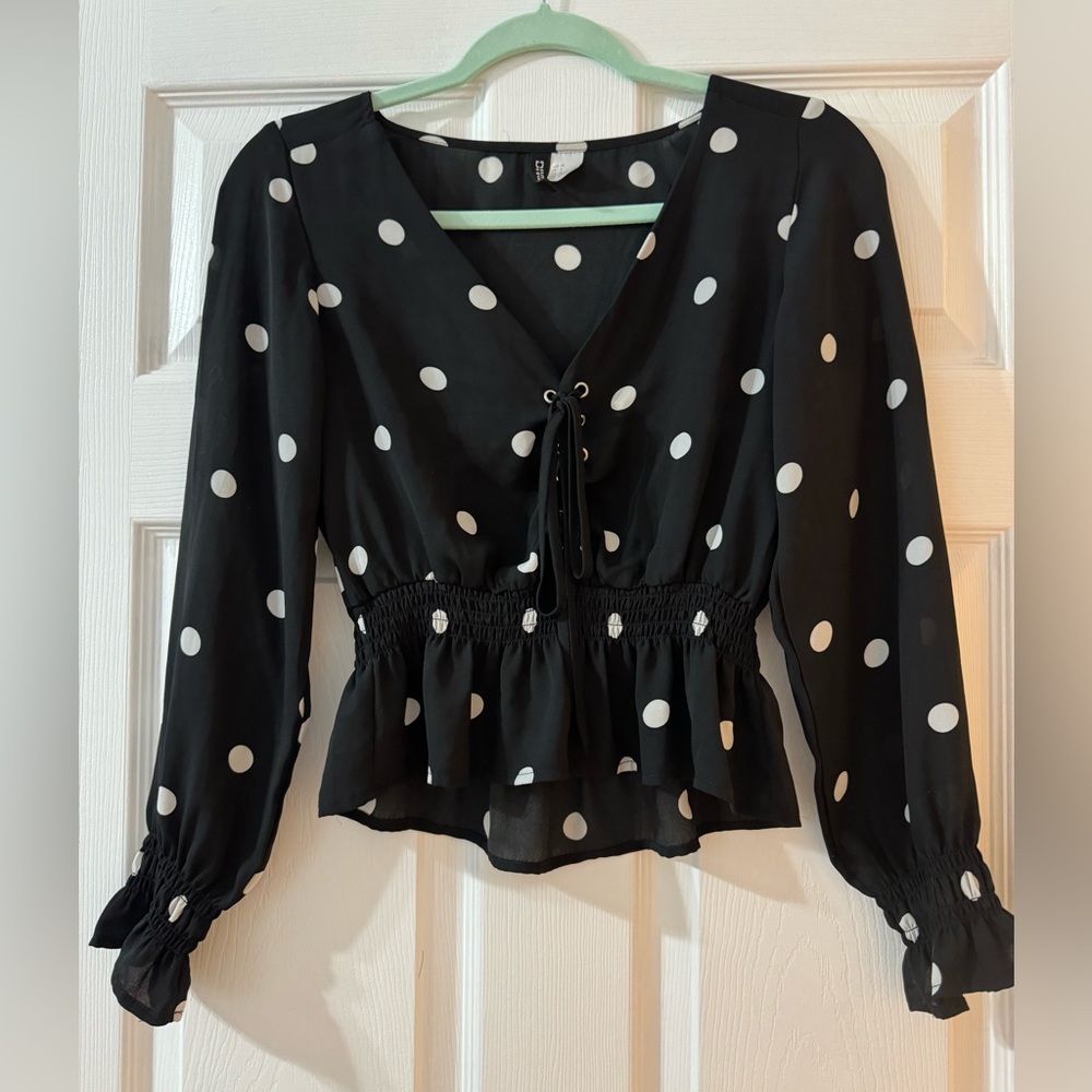 H&M Top Blouse. Size 4.